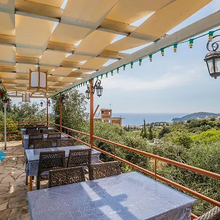 Panorama Szálloda Himara