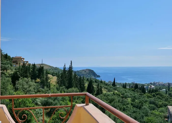 Panorama * Himara